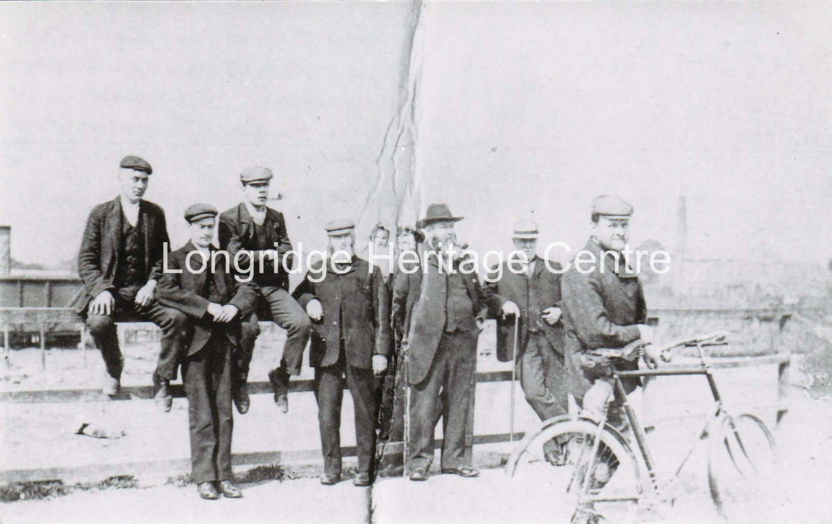 214C - Stone Bridge - A group of local 'worthies' - Unknown